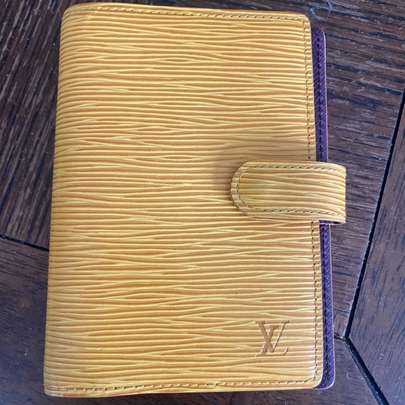 Louis Vuitton Epi Agenda PM - Picture 1 of 11
